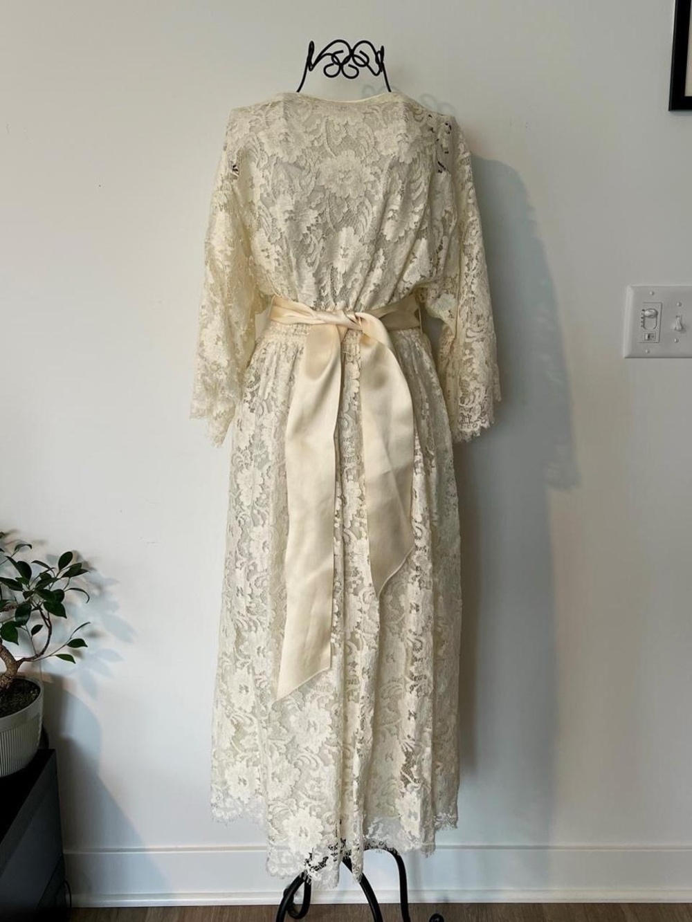 Elegant Cream Lace Midi Dress with Satin Waist Tie